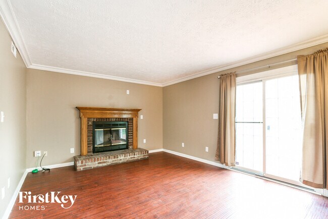 Building Photo - 5970 Polonius Dr