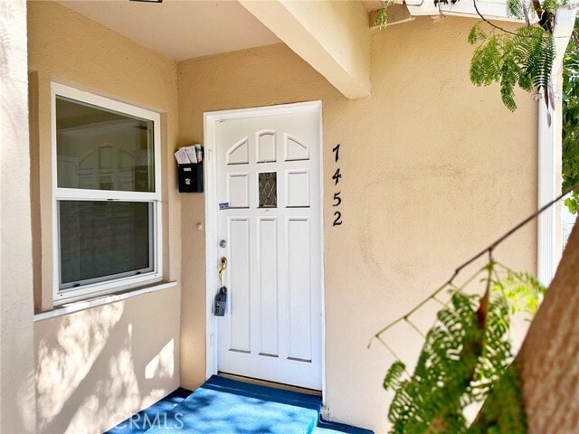 Building Photo - 7452 Woodley Ave