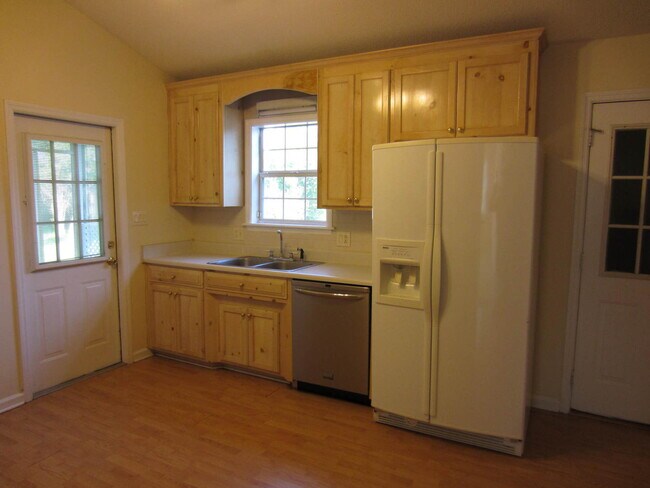 Foto del edificio - 3 Bedroom Home in Hahira, GA