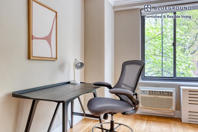 Foto del edificio - 788 Columbus Ave