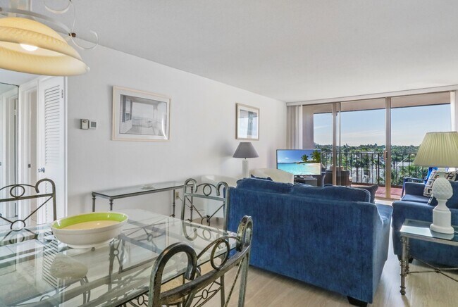 Foto del edificio - 225 Beach Rd
