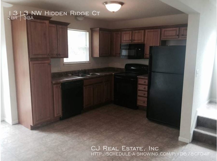 Foto del edificio - 1313 NW Hidden Ridge Ct