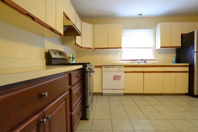 47 Dighton St, Boston, MA 02135 Apartments in Boston, MA