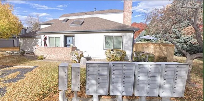 Foto del edificio - 6474 S Harrison Ct