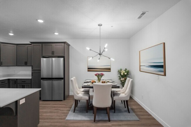 Foto del edificio - Up to $500 off! Vista View – Spacious 3-Be...