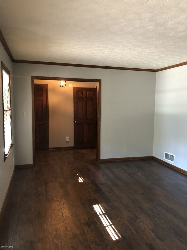 Building Photo - 4 br, 2.5 bath House - 5175 Clearwater Dr