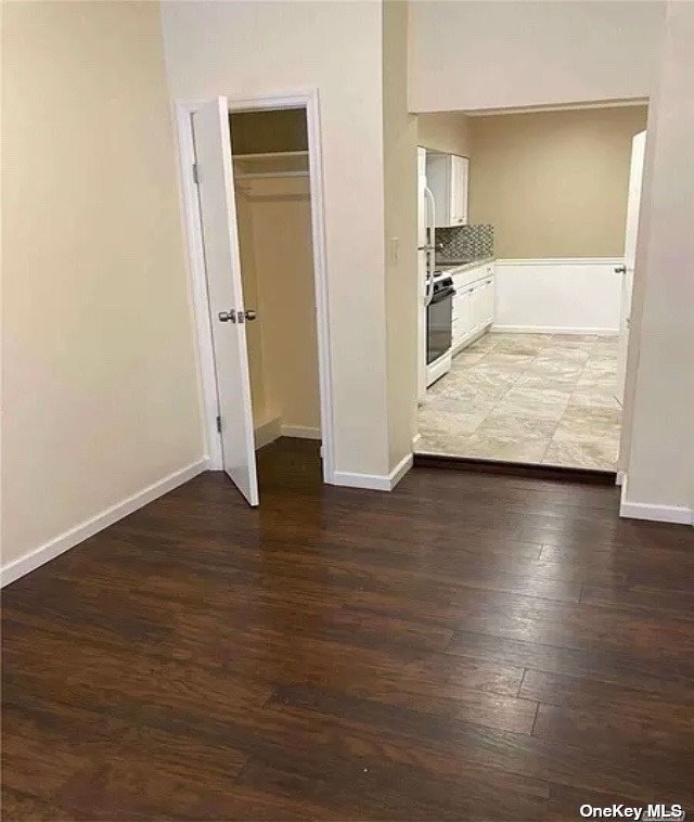 Foto del edificio - 226 Jericho Turnpike