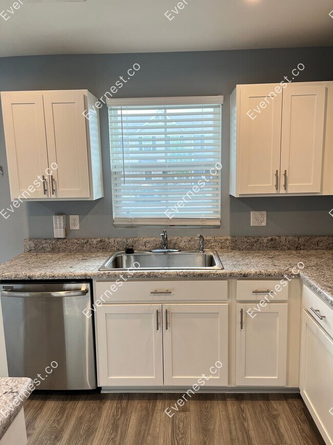 Foto del edificio - 1320 Havenbrook Dr
