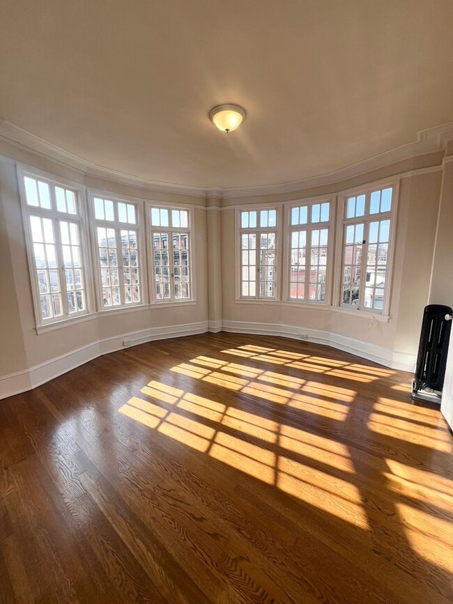 Sunny Corner Unit in Nob Hill/Downtown Location - Sunny Corner Unit in Nob Hill/Downtown Location Apartment