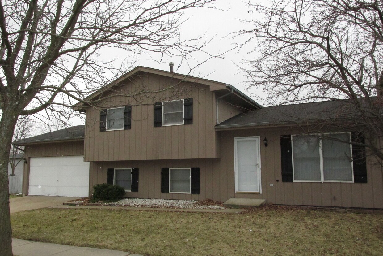 3414 Cathy Dr, Joliet, IL 60431 House Rental in Joliet, IL
