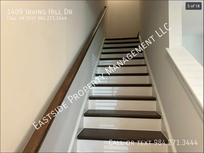 Foto del edificio - 1409 Irving Hl Dr