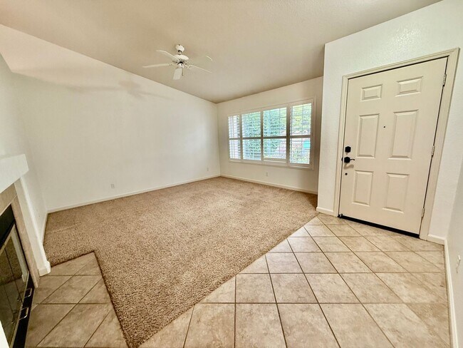 Foto del edificio - Great home available NOW