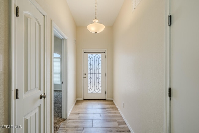 Building Photo - 1040 Indigo Sky St