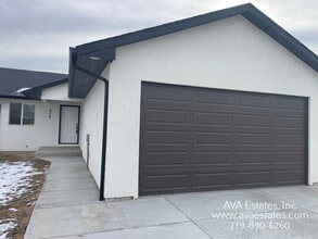 Building Photo - 970 S Coral Pl