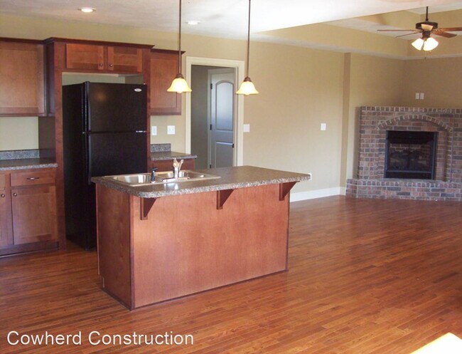 Building Photo - 3 br, 2 bath House - 4522 W. Somerset