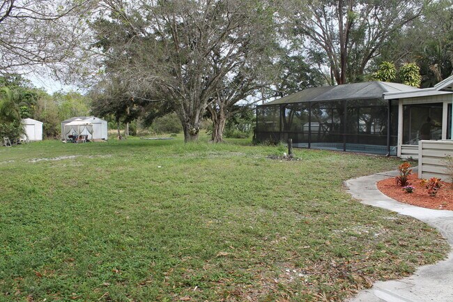 Foto del edificio - 7003 SW 39th St