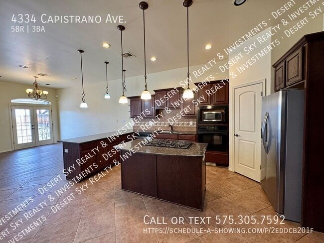 Building Photo - 4334 Capistrano Ave