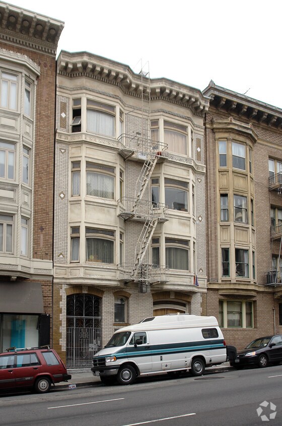 Building Photo - 1025 Bush St