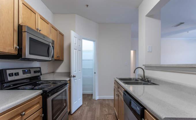 Foto principal - 1 bedroom in Houston TX 77082