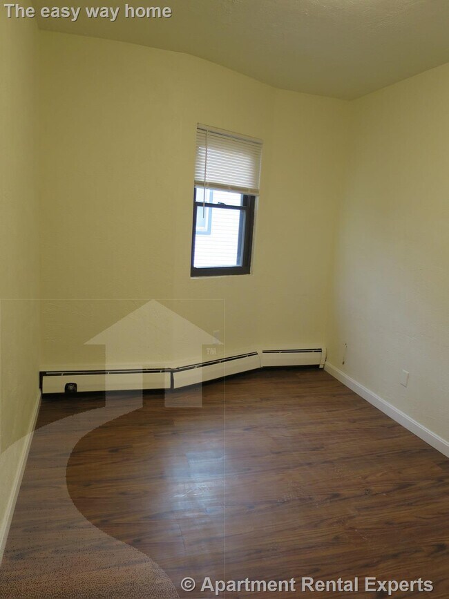 Building Photo - 111 Walnut St