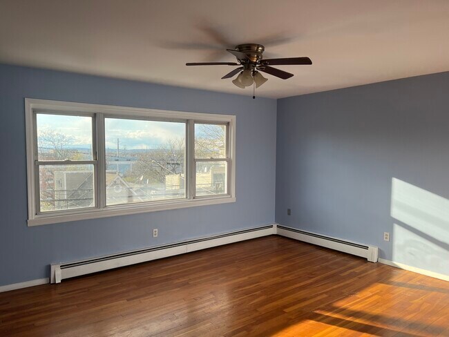Building Photo - 218 Terrace Ave