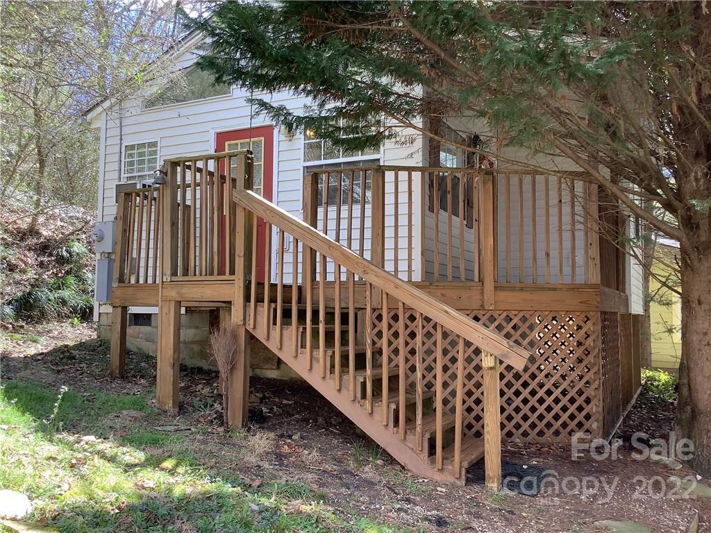 View of front porch - 121 Hemphill Rd