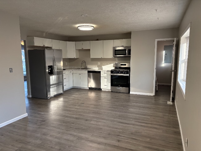 Foto del edificio - 98 Stewart Ln