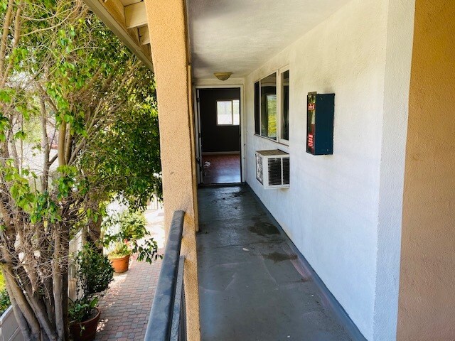 Foto del edificio - 12823 Kling St