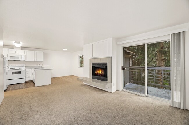 Building Photo - Sutter's Square