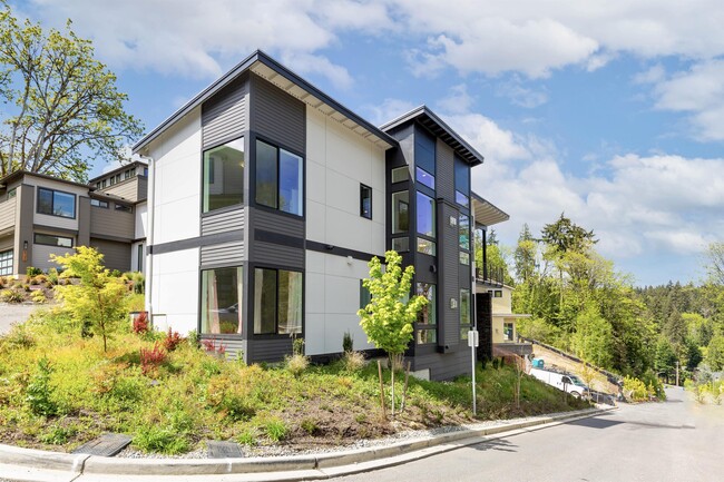 Building Photo - 3781 163rd Ave SE