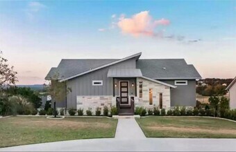 Building Photo - 20504 High Dr
