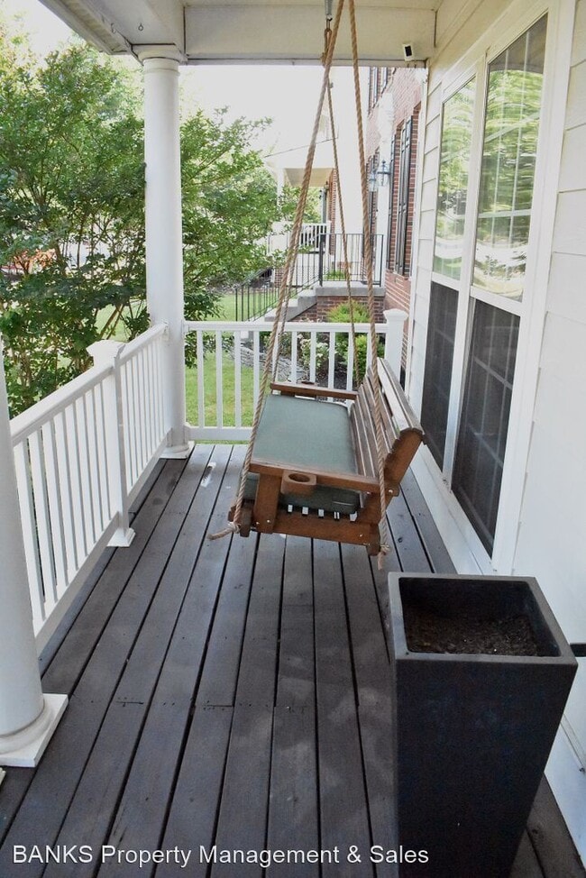 Building Photo - 3 br, 3.5 bath House - 2006 Idlewild Blvd