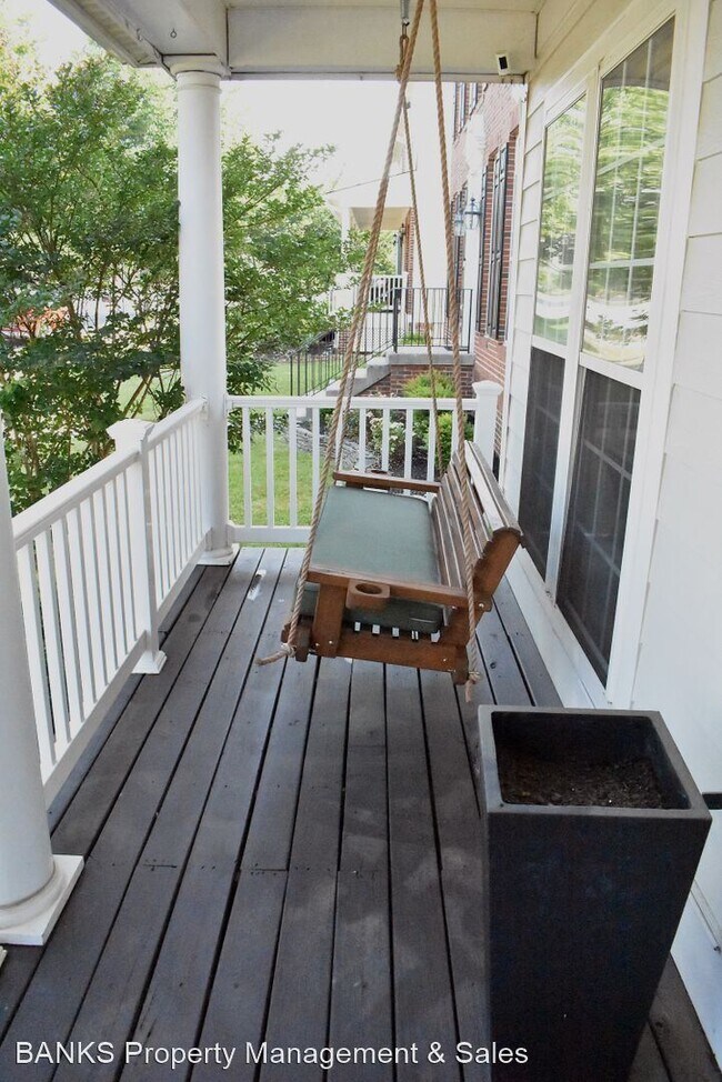 Foto del edificio - 3 br, 3.5 bath House - 2006 Idlewild Blvd