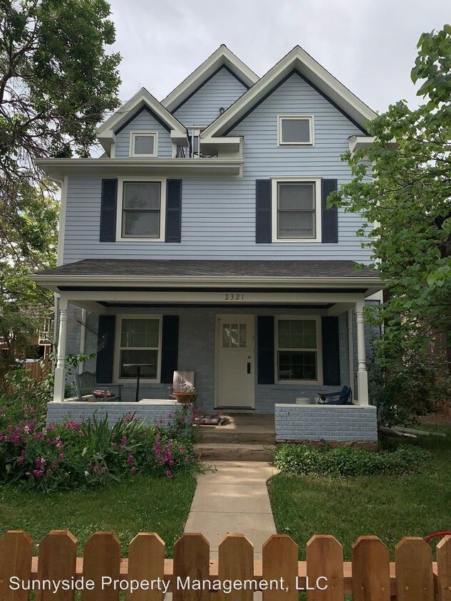 Primary Photo - 2321 Grove St