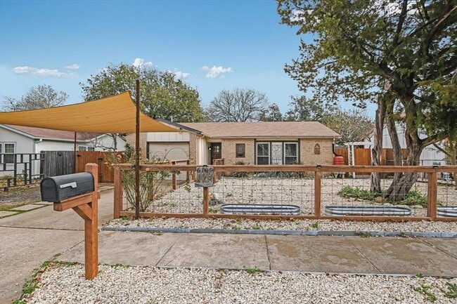 Building Photo - 6109 Merriwood Dr