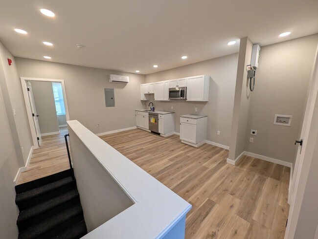 Foto del edificio - 4250 Lancaster Ave