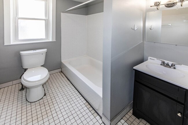 Interior Photo - Vandy House