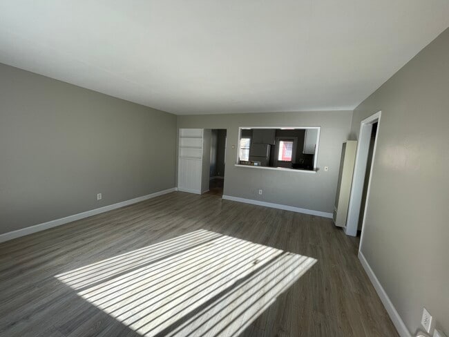 Building Photo - 1159 Felspar St