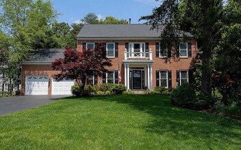 Building Photo - 114 Fordham Dr