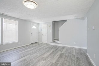 Building Photo - 53 Victoria Manor Ct