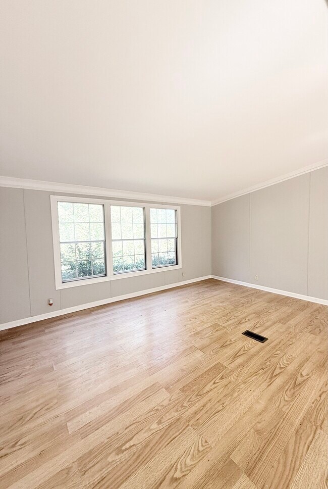 Building Photo - 280 Webb Heights Cir