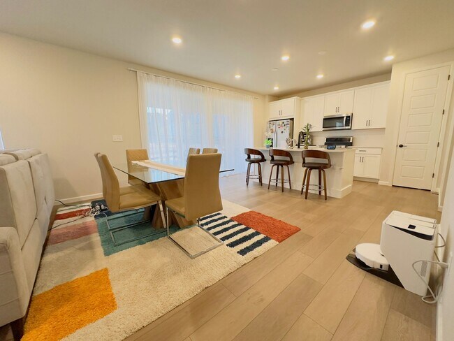 Foto del edificio - 6944 Hidden Cv Ct