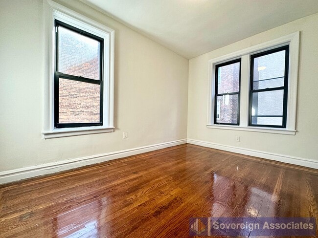 Building Photo - 21 Magaw Pl