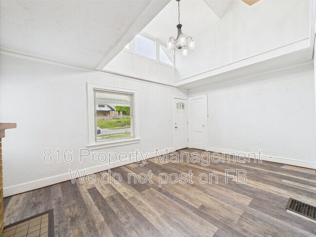 Foto del edificio - 5611 Olive St