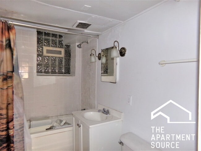 Foto del edificio - 6574 N Lakewood Ave