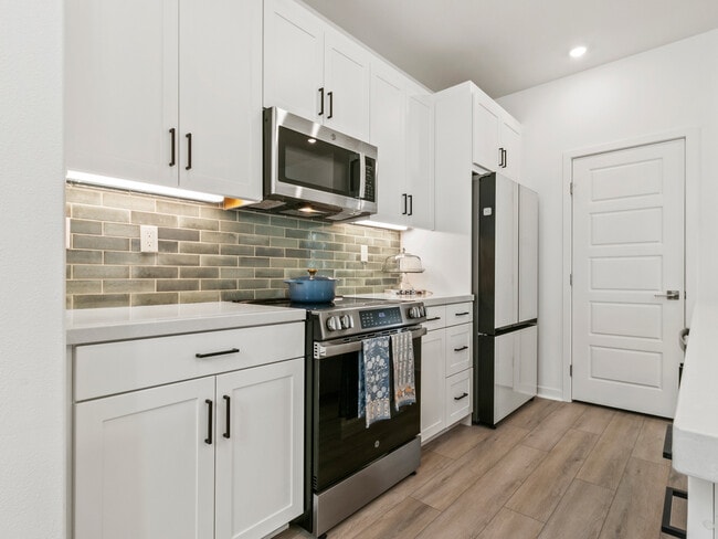 Foto del edificio - 1191 Grassland Rd