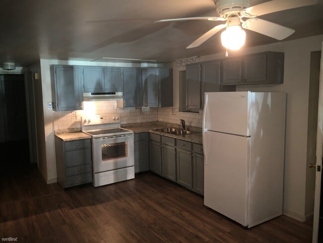 Building Photo - 2 br, 2 bath Apartment - 7 Perry Hl
