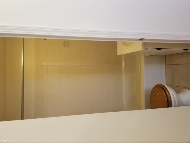 Building Photo - Studio, 1 bath Apartment - 409 Linden St
