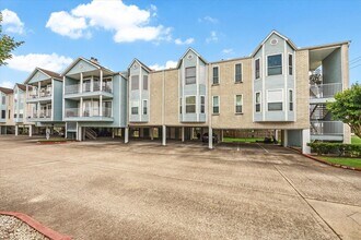 Building Photo - 18617 Egret Bay Blvd