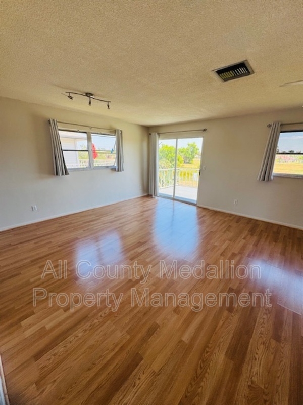 Foto del edificio - 5917 Littlestone Ct